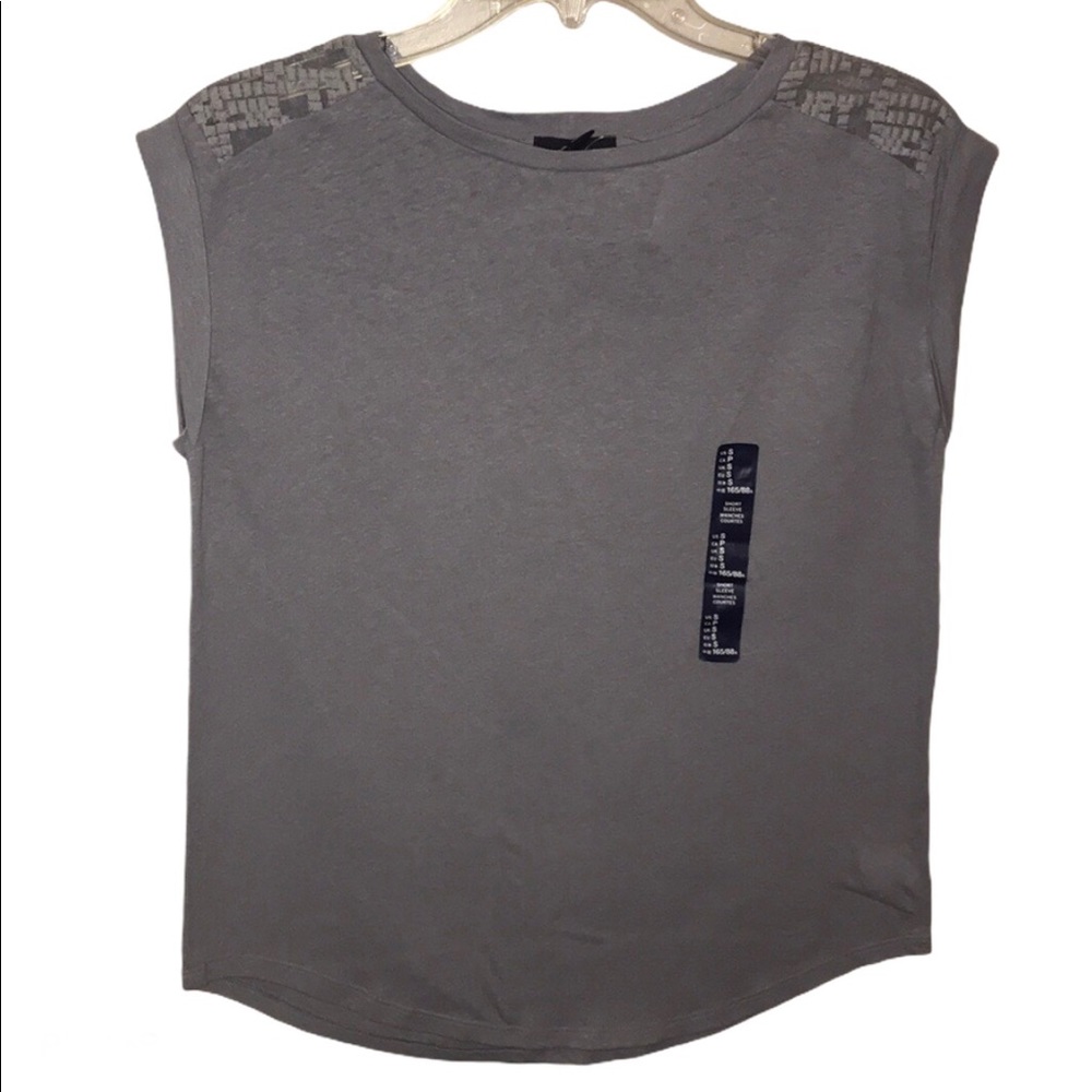 Gap Muscle Tee Shirt!